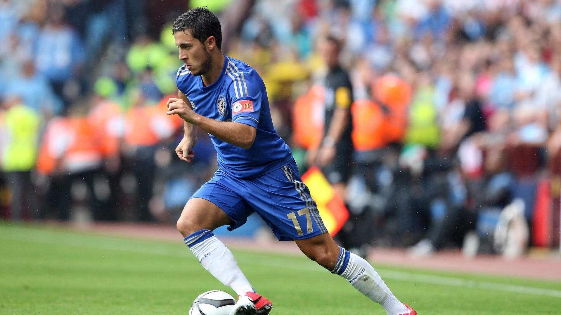 险胜首场状态出色，法国队观众沸腾！，哈登重返赛场引发球迷热议